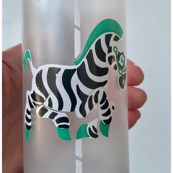 Libby CAROUSEL Glasses, (2) Merry-go-round Frosted Glasses with Giraffe,  Zebra - Picture 3 of 9